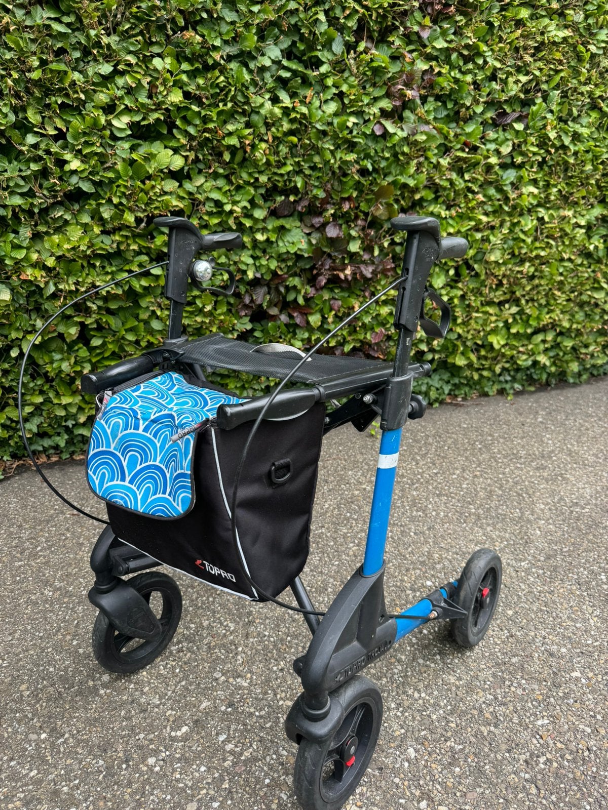 Rollator topro troja 2G M blauw softbanden, Ophalen, Opvouwbaar, Gebruikt