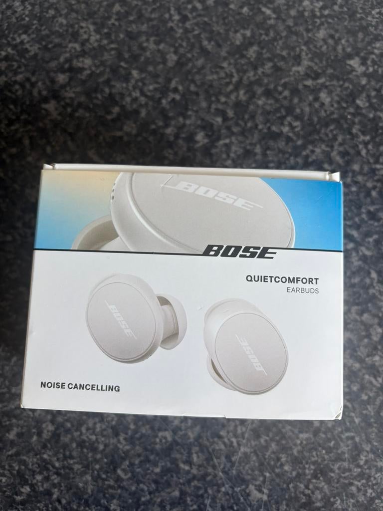 Bose quietcomfort 2024 gloednieuw alleen ophalen in utrecht, Audio, Tv en Foto, Koptelefoons, Ophalen of Verzenden, Zo goed als nieuw