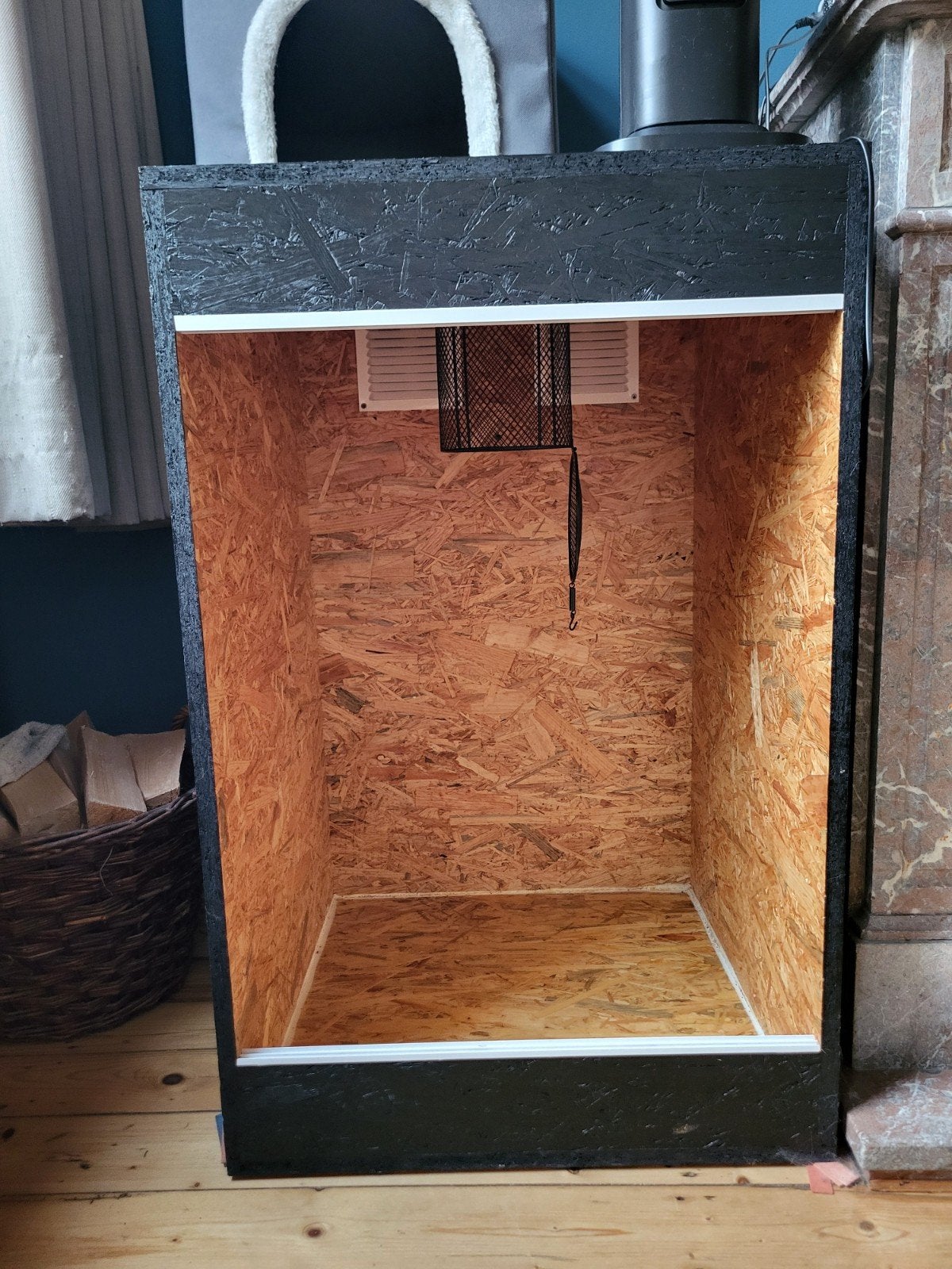 Zelfbouw OSBterrarium 18mm  L 60 x B 60 x H 90, Ophalen, Zo goed als nieuw, Terrarium of Paludarium