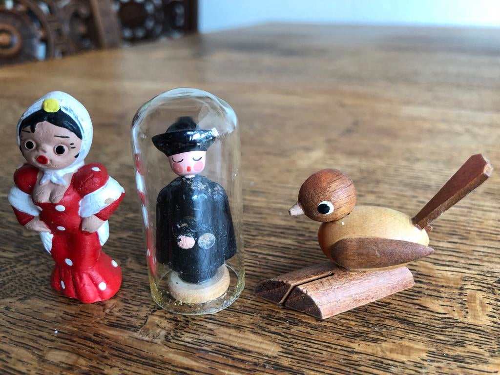3 houten miniatuurtjes: popje, mannetje, vogel, Verzamelen, Poppetjes en Figuurtjes, Ophalen of Verzenden, Gebruikt