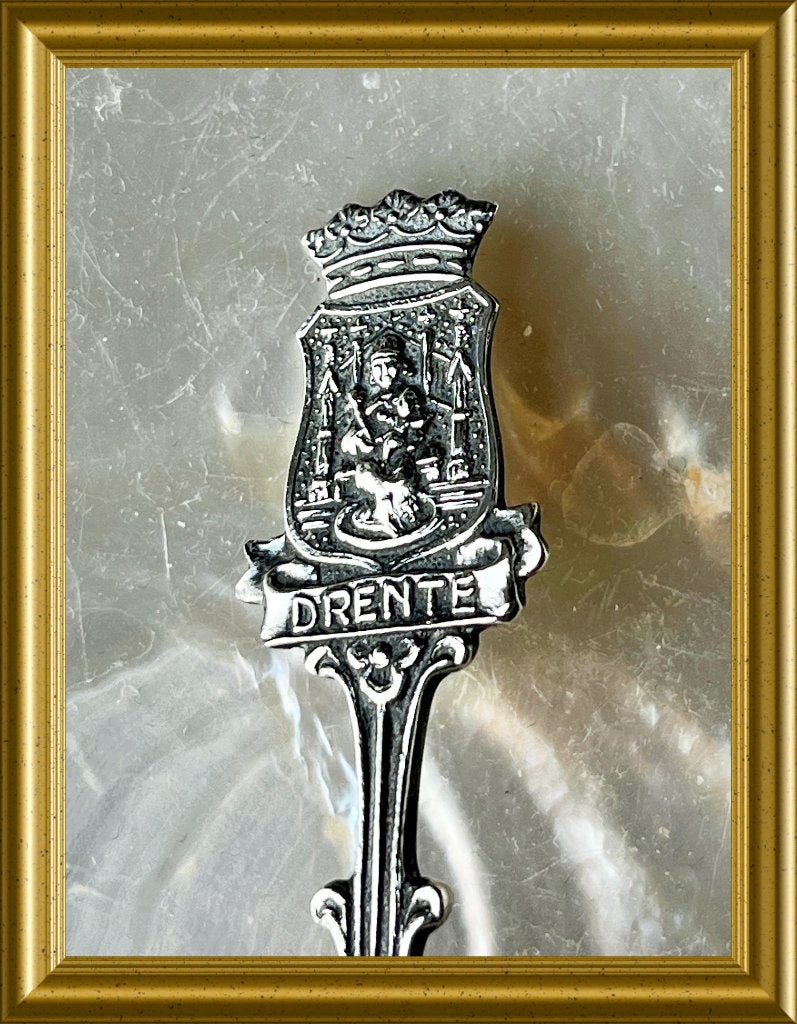 Oud zilveren provincie lepeltje: Drente, Douwe Egberts, D.E., Ophalen of Verzenden, Zilver