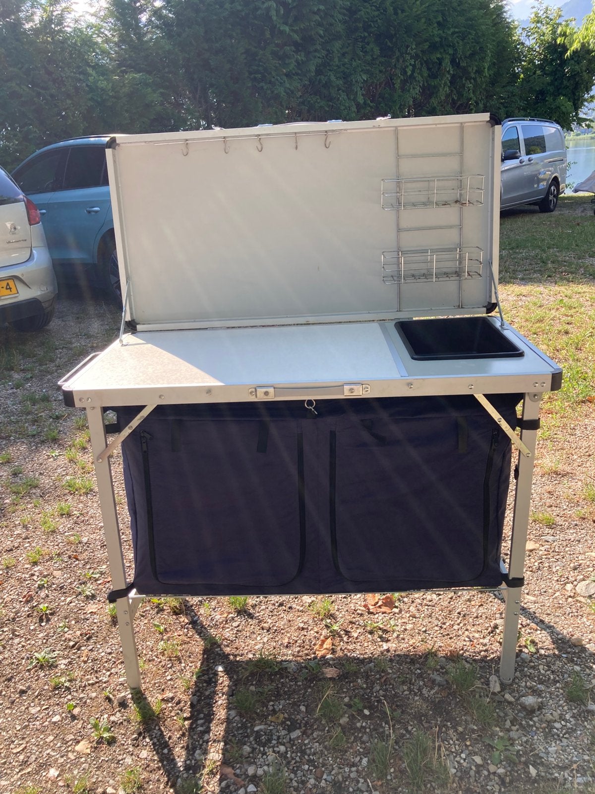 Campingkeuken met spoelbak en keukenkastjes, Ophalen, Zo goed als nieuw, Campingkast