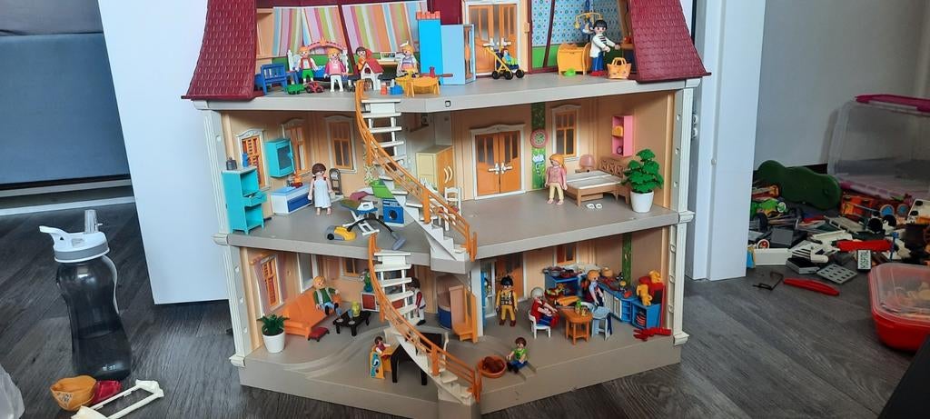 Groot ingericht huis van playmobil, Kinderen en Baby's, Speelgoed | Actiefiguren, Ophalen of Verzenden