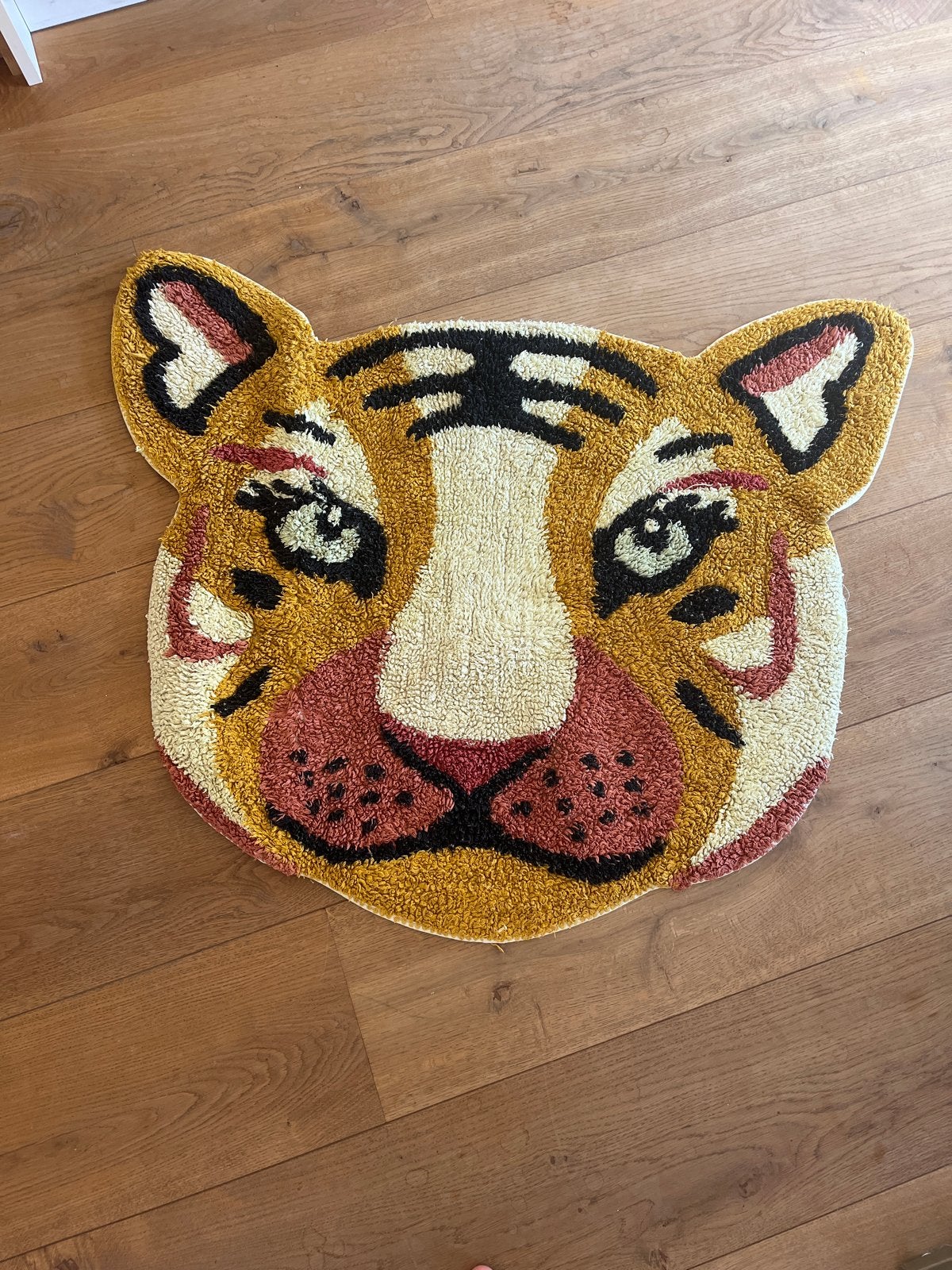 Leuk tijger vloerkleedje voor de kinderkamer, Gebruikt, Beige, Overige vormen, 50 tot 100 cm