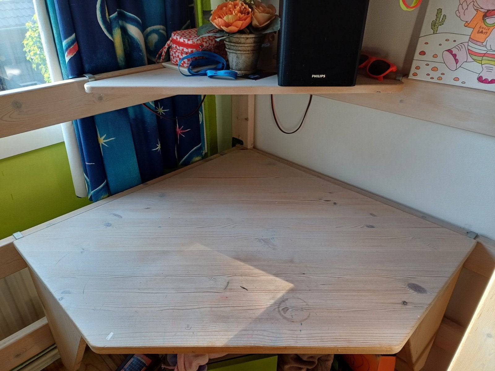 Lifetime Hoekbureau white wash voor onder hoogslaper, Ophalen, Gebruikt, Hout, Hoekbureau