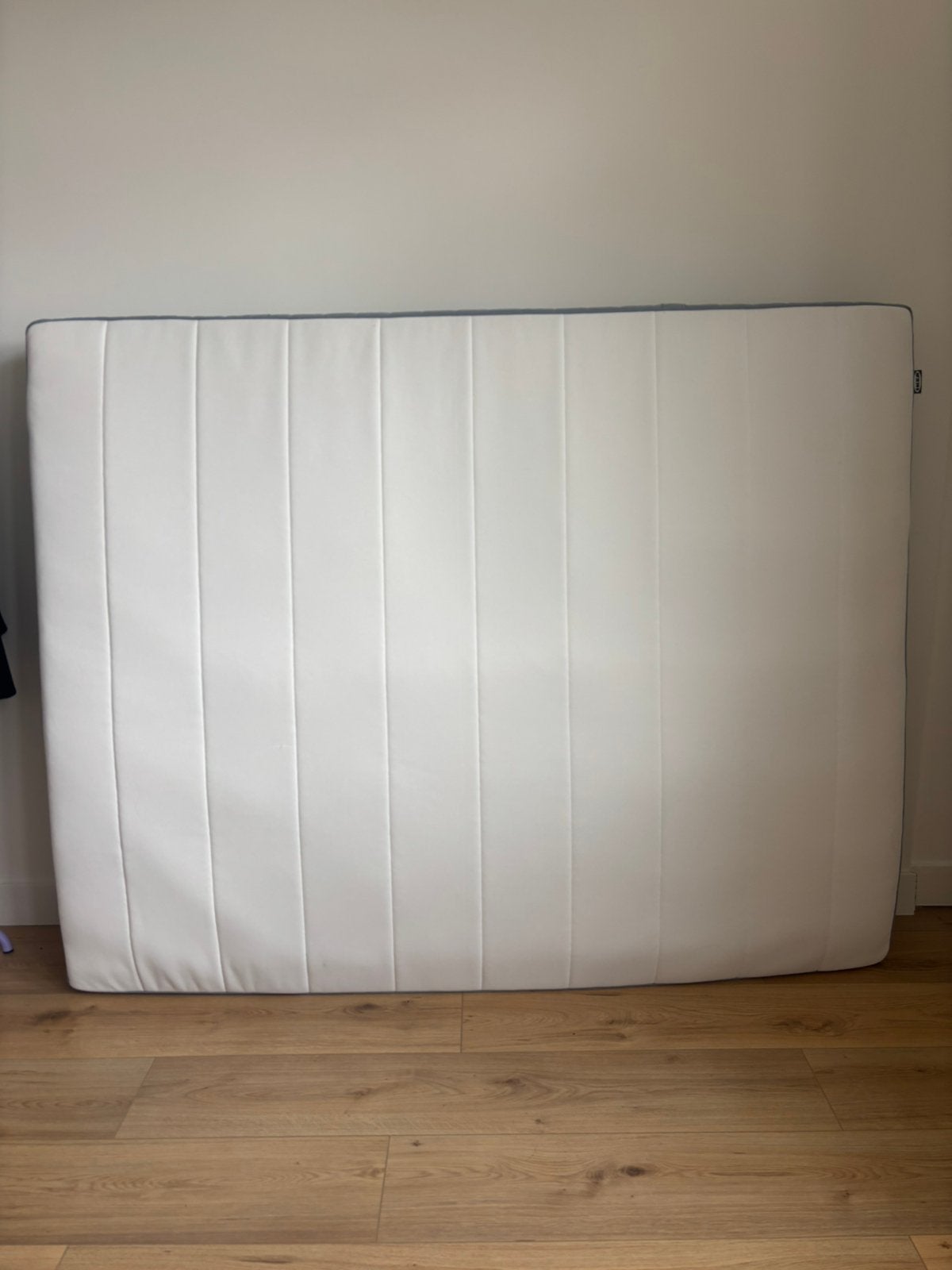 IKEA Vesteröy matras 160x200cm, licht gebruikt, Huis en Inrichting, Slaapkamer | Matrassen en Bedbodems, Ophalen, Tweepersoons