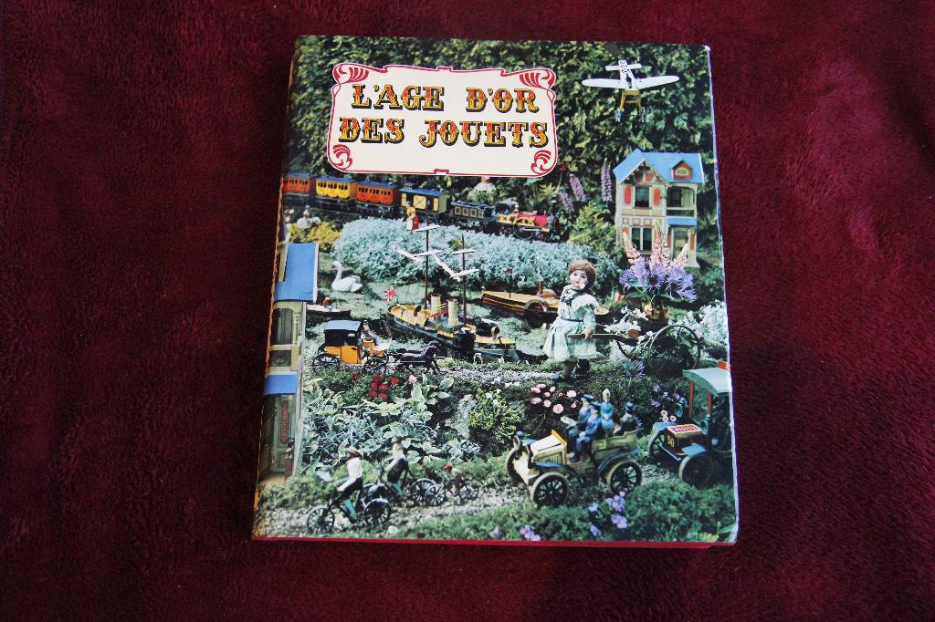 L'age D'or des jouets. De gouden eeuw van speelgoed, Ophalen of Verzenden, Gelezen