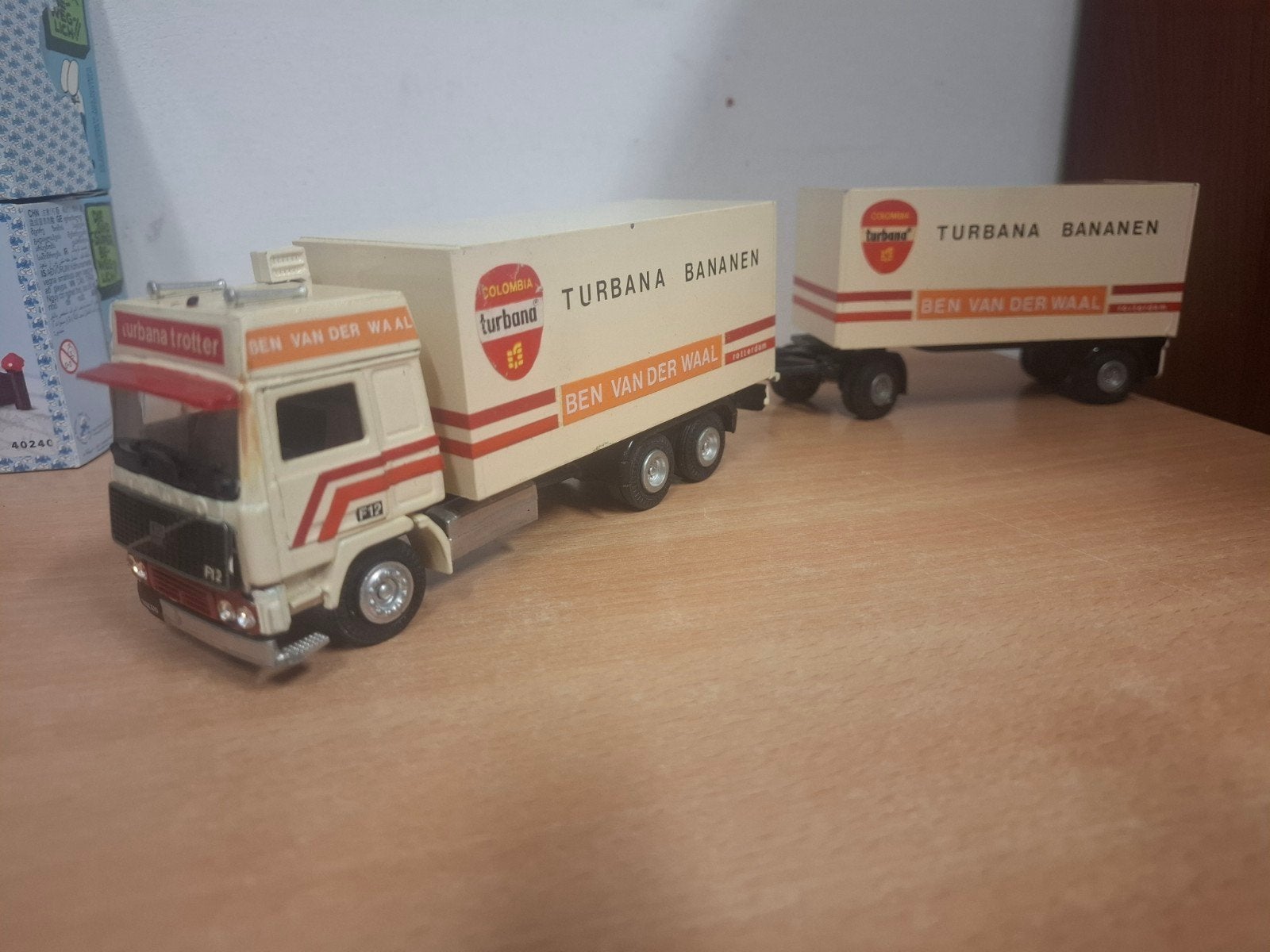 tekno Volvo f12 Globetrotter Ben van der Waal, Hobby en Vrije tijd, Ophalen of Verzenden, Gebruikt, Bus of Vrachtwagen, Tekno