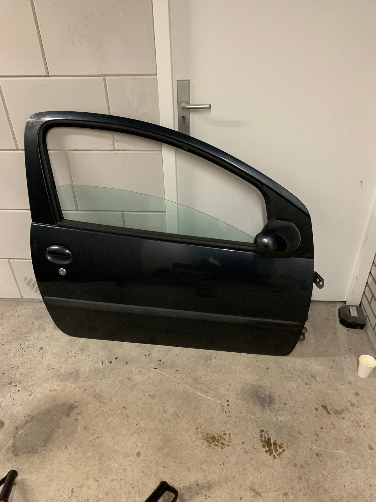 Deur links voor Peugeot 107 / Citroën C1 / Toyota Aygo 3-deu, Gebruikt, Ophalen of Verzenden, Peugeot, Voor