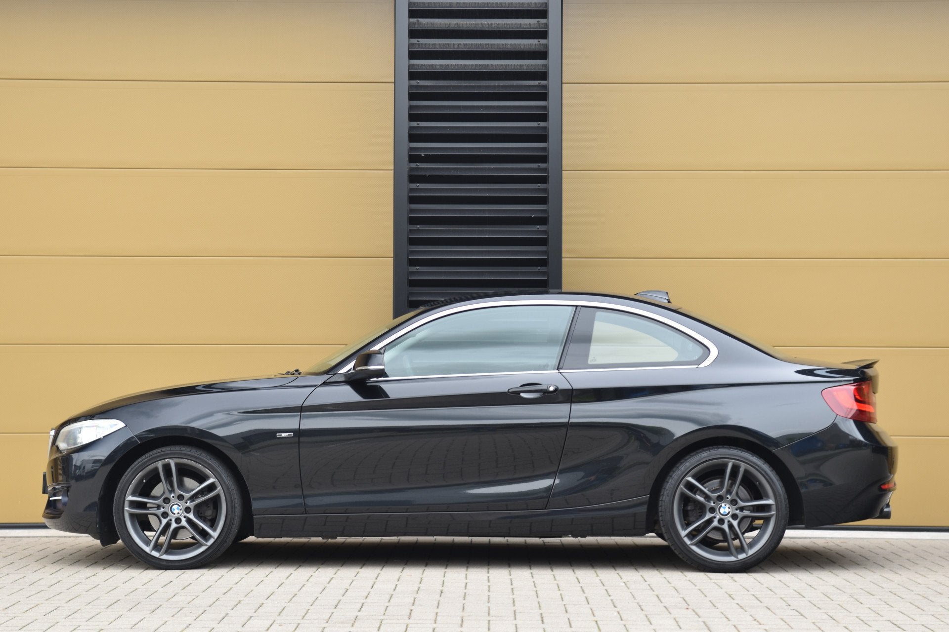 BMW 2 Serie Coupé 220i Executive * Sportstoelen * Sportline, Automaat, Gebruikt, 4 cilinders, Met garantie (alle)
