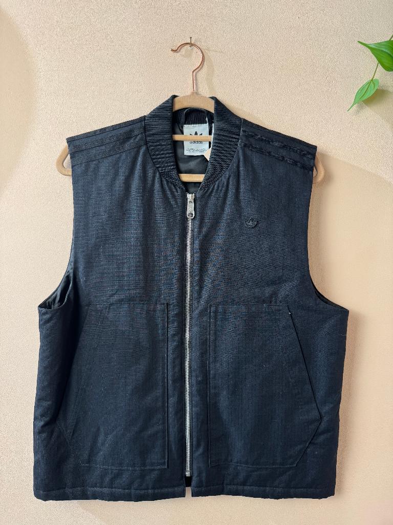 Adidas Originals Utility Bodywarmer Zwart XS, Kleding | Heren, Bodywarmers, Zwart, Ophalen of Verzenden, Zo goed als nieuw, Adidas