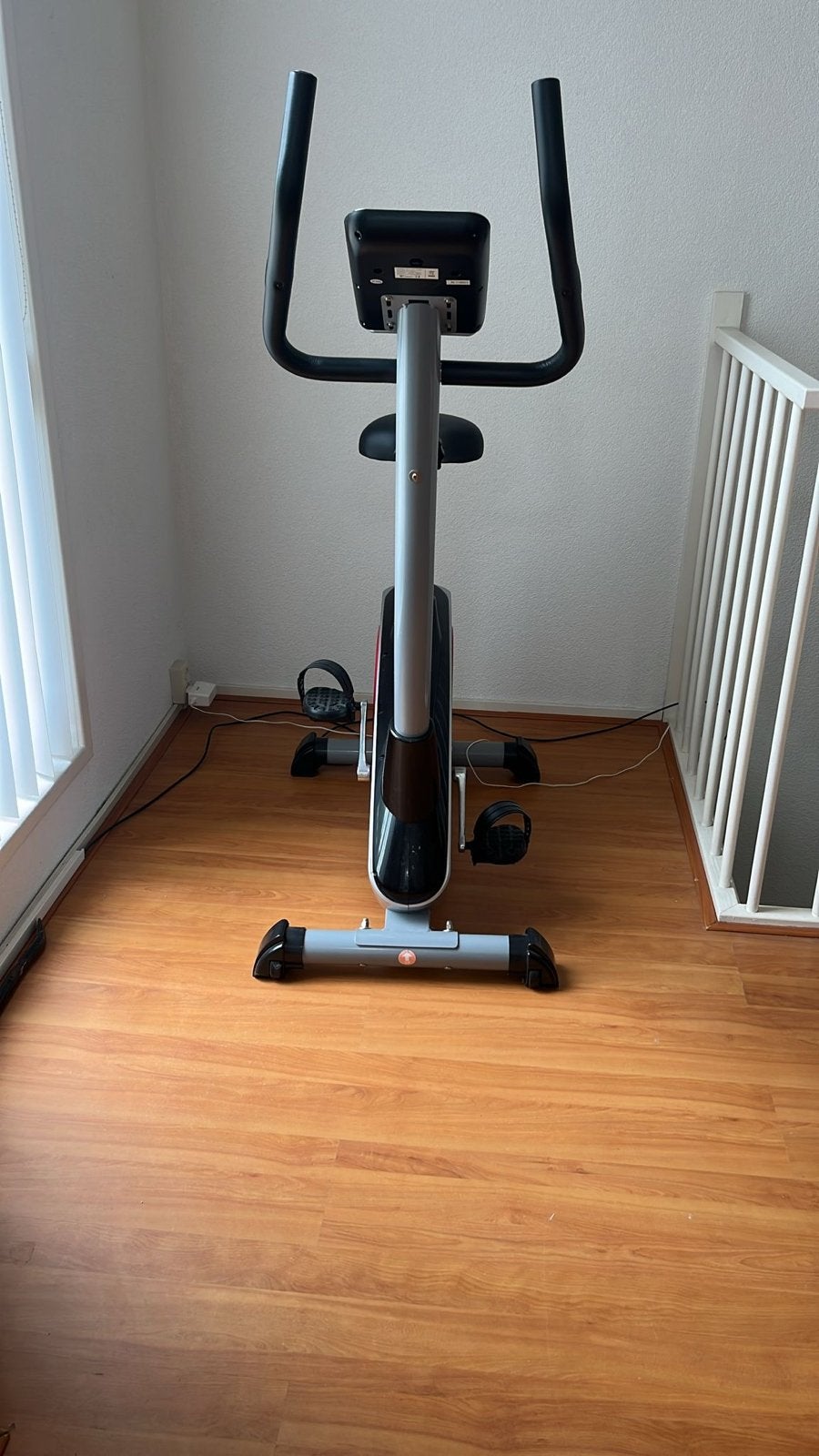 Hometrainer fiets - Ideaal voor thuis trainen, Ophalen, Zo goed als nieuw, Metaal, Benen