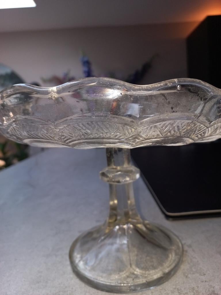 Vintage glazen schaal op voet - decoratief, Antiek en Kunst, Antiek | Glas en Kristal, Ophalen of Verzenden