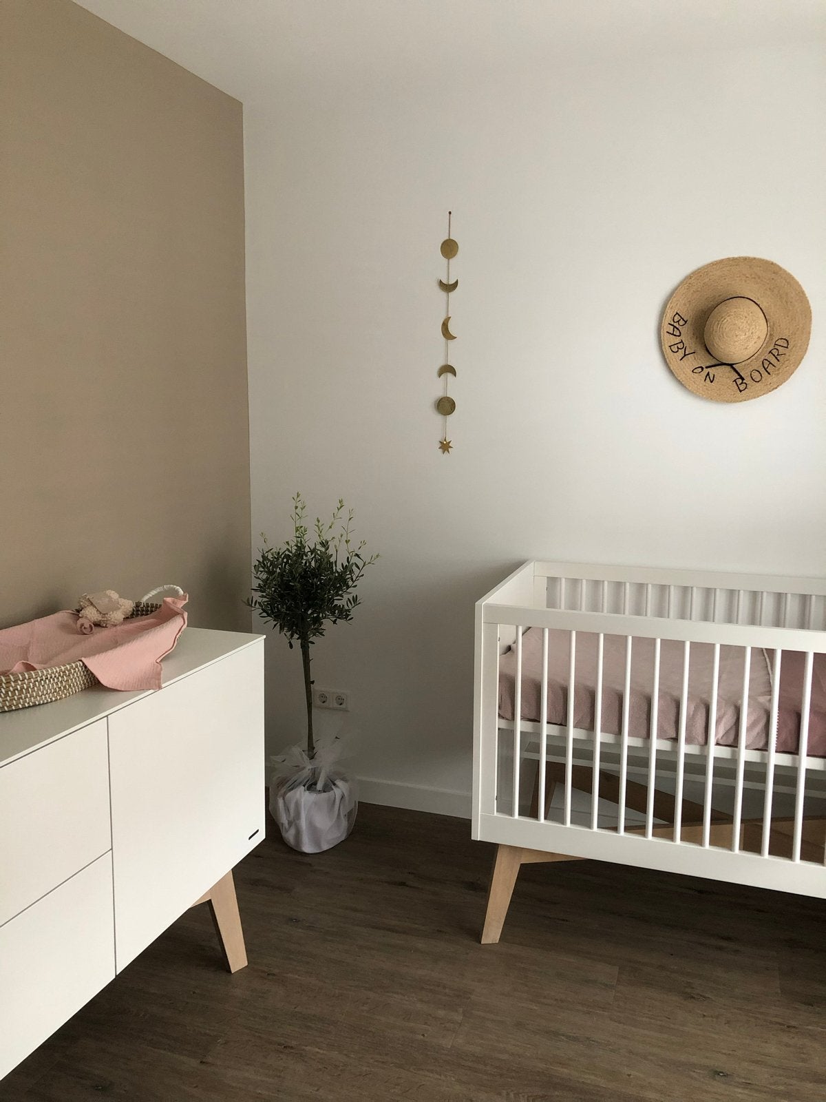 Kidsmill Sixties baby/peuterbed 140x70 cm wit met eiken, Ophalen, Ledikant