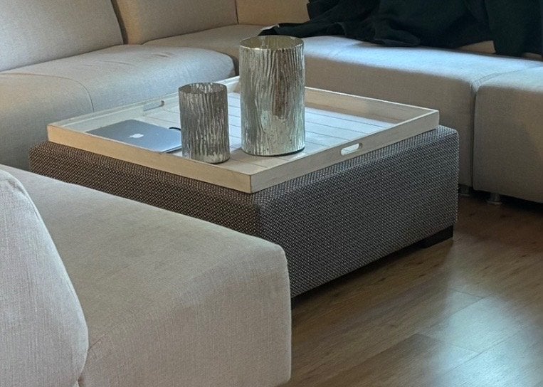 Gratis hocker / poef / salontafel, Ophalen, Gebruikt, Vierkant, 100 tot 150 cm