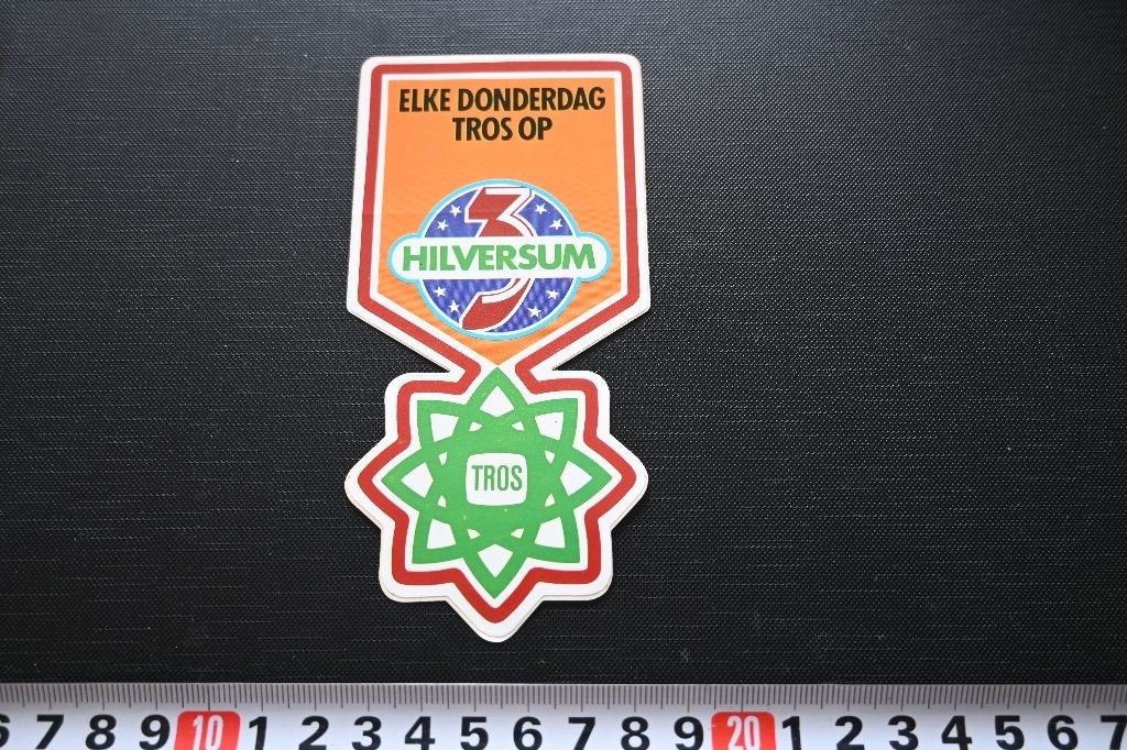 sticker omroep TROS elke donderdag tros op hilversum 3, Ophalen, Zo goed als nieuw