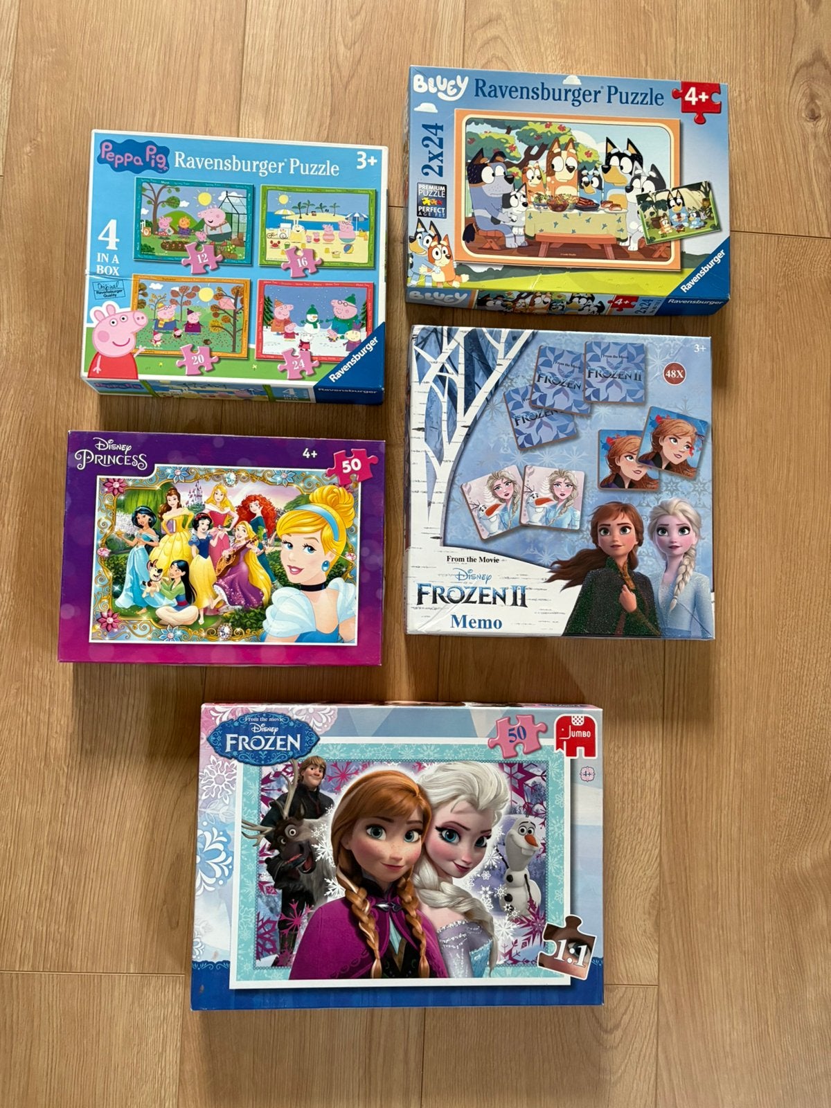 Bluey Ravensburger Puzzel 2x24 stukjes, Ophalen of Verzenden, 10 tot 50 stukjes, Zo goed als nieuw, 4 tot 6 jaar
