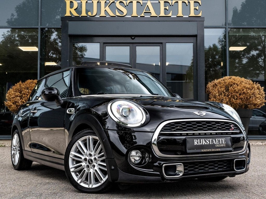 Mini Mini Cooper S 2.0 Chili|PANO|LEDER|LED|PDC|SFEERVERL., Auto's, Mini, 1998 cc, Gebruikt, 4 stoelen, Zwart