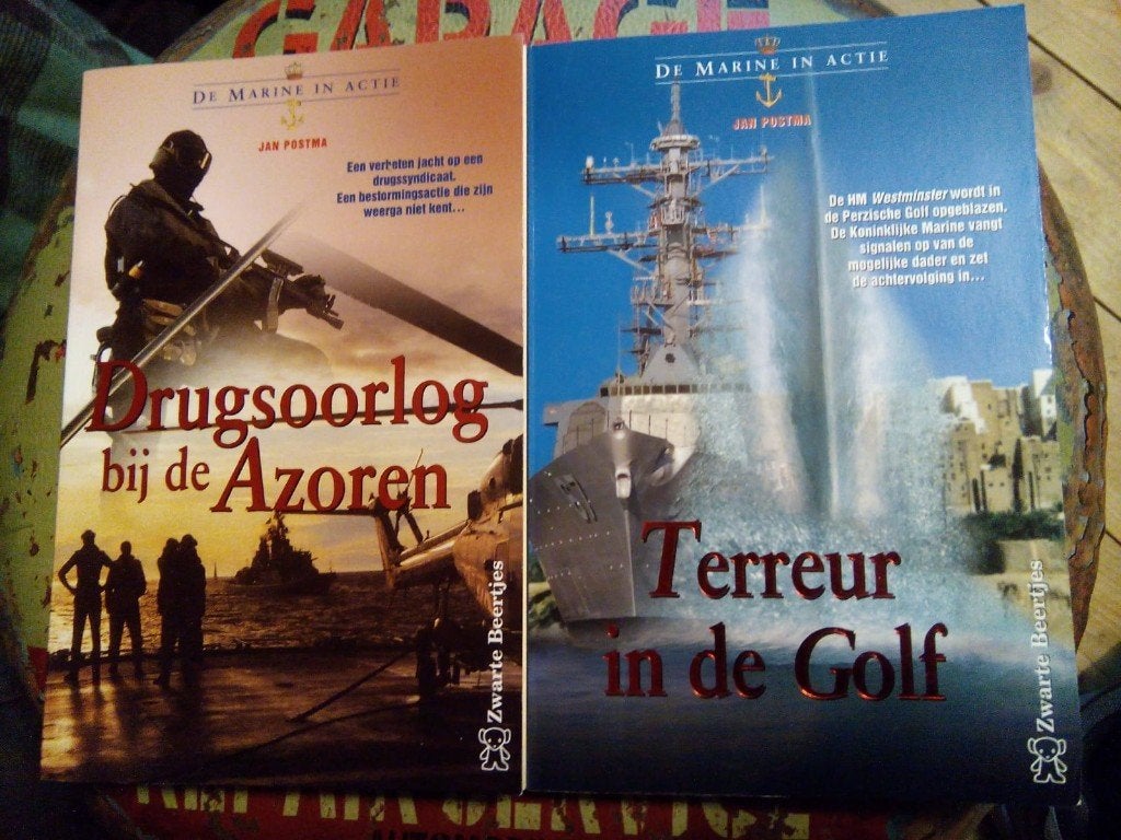 Boekjes de Marine in actie 2 stuks, Ophalen of Verzenden, 1945 tot heden, Zo goed als nieuw, Marine