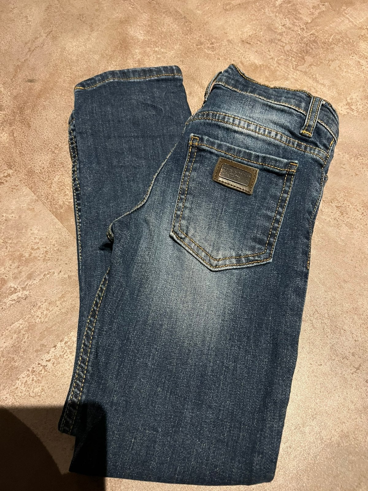 DOLCE&GABBANA  spijkerbroek maat 128 origineel zgan, Kinderen en Baby's, Broek, Dolce&Gabbana, Ophalen of Verzenden, Zo goed als nieuw