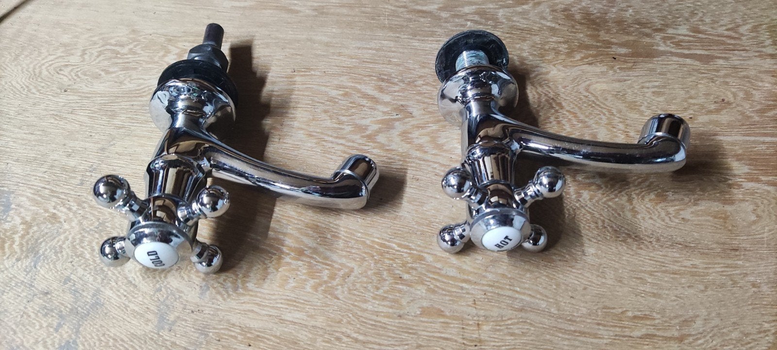 Set van 2 chromen kranen - warm en koud, Ophalen of Verzenden, Zo goed als nieuw, Chroom, Kraan