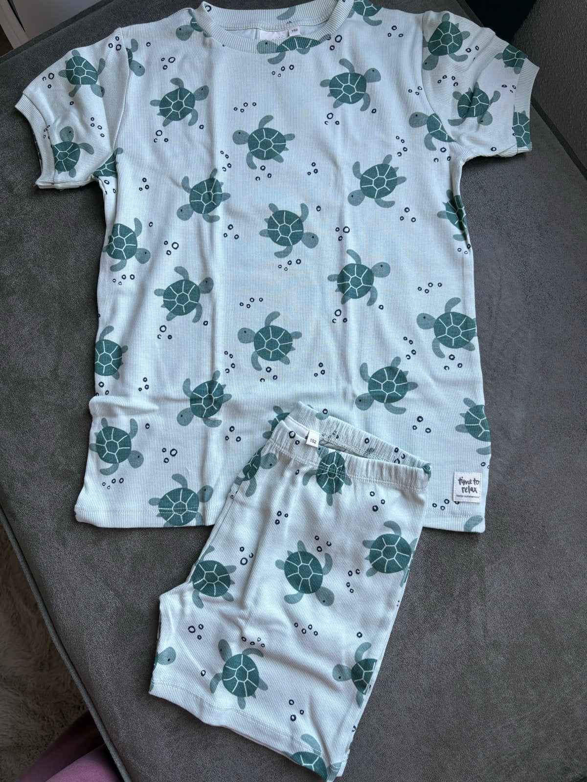 Feetje Pyjama Set Schildpad Print Maat 152, Ophalen of Verzenden, Nieuw, Jongen, Nacht- of Onderkleding