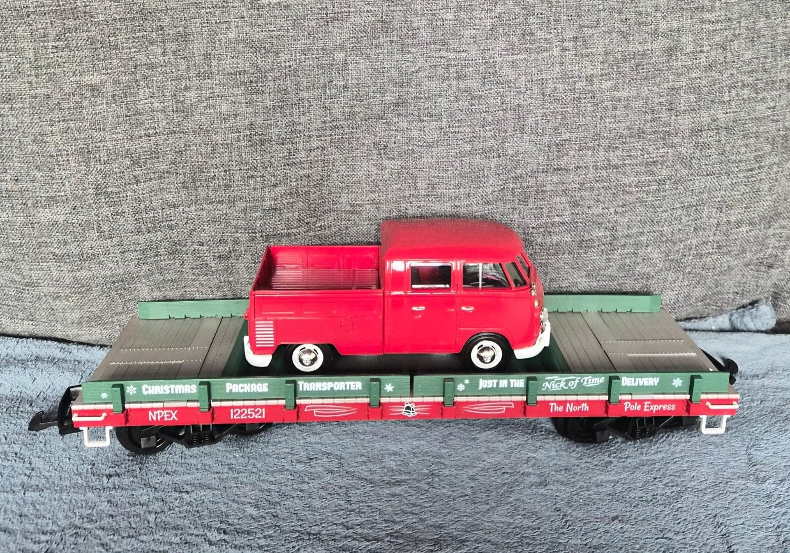 PIKO 38776 kerst-autotransportwagon., Ophalen of Verzenden, Nieuw, Gelijkstroom, Piko