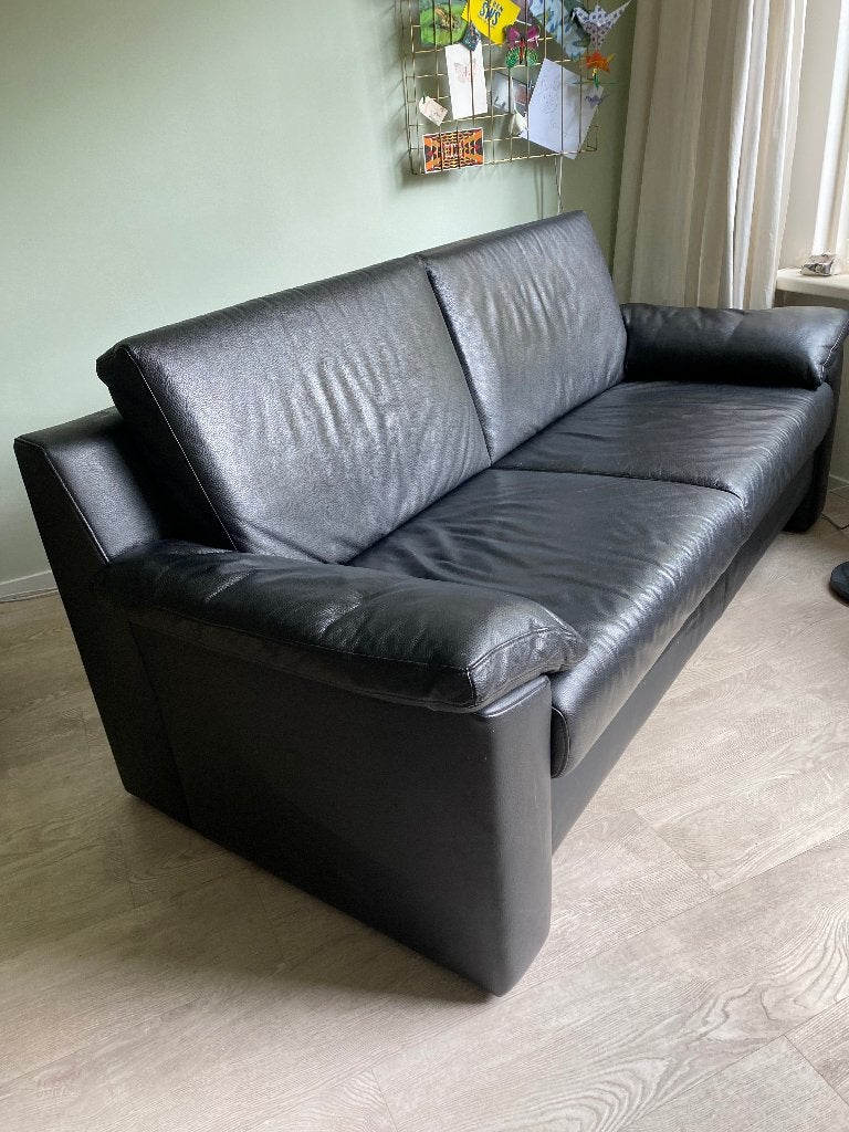 Bank, zwart, leer, modern, 3,5 zits, Ophalen, 150 tot 200 cm, Driepersoons, Zo goed als nieuw