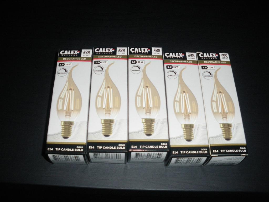 nieuw in doos 5 hele leuke led lampjes E 14, Ophalen of Verzenden, Nieuw