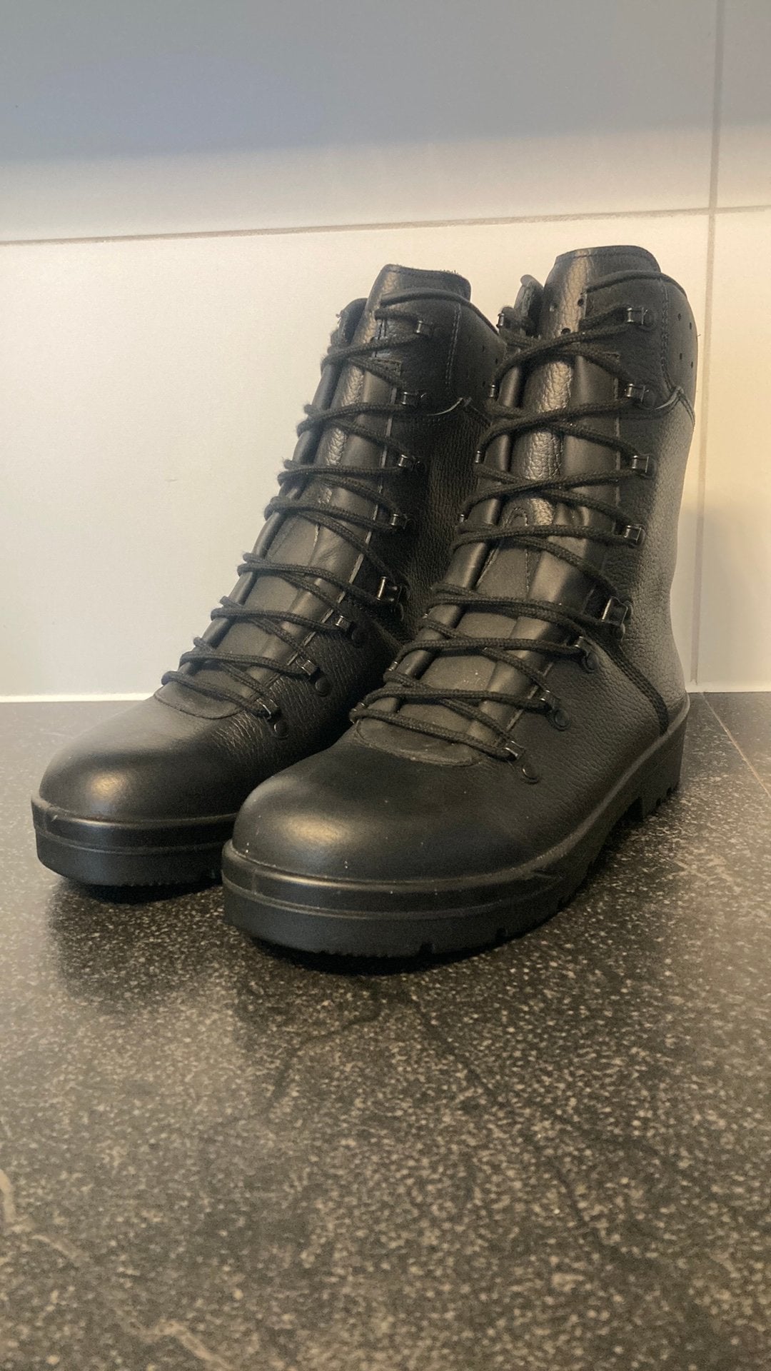 Nieuwe Leger laarzen / kistjes merk Haix 260B, Zwart, Nieuw, Ophalen of Verzenden, Werkschoenen