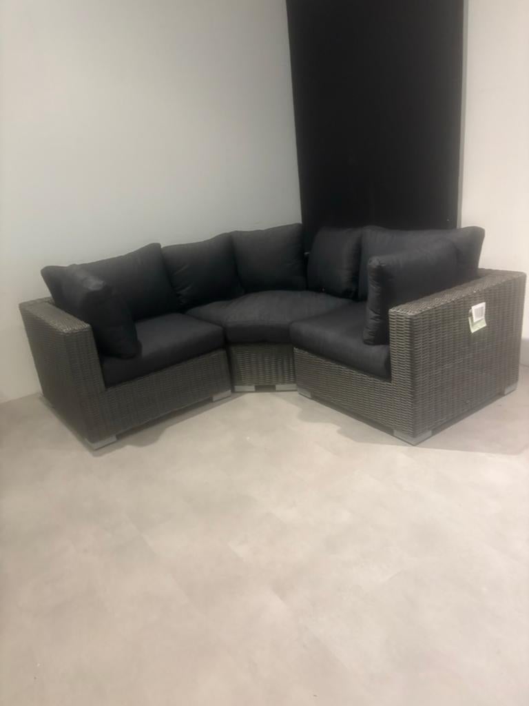 Stijlvolle Hoekbank met Donkergrijze Kussens, 250 tot 300 cm, Hoekbank, 75 tot 100 cm, Ophalen of Verzenden