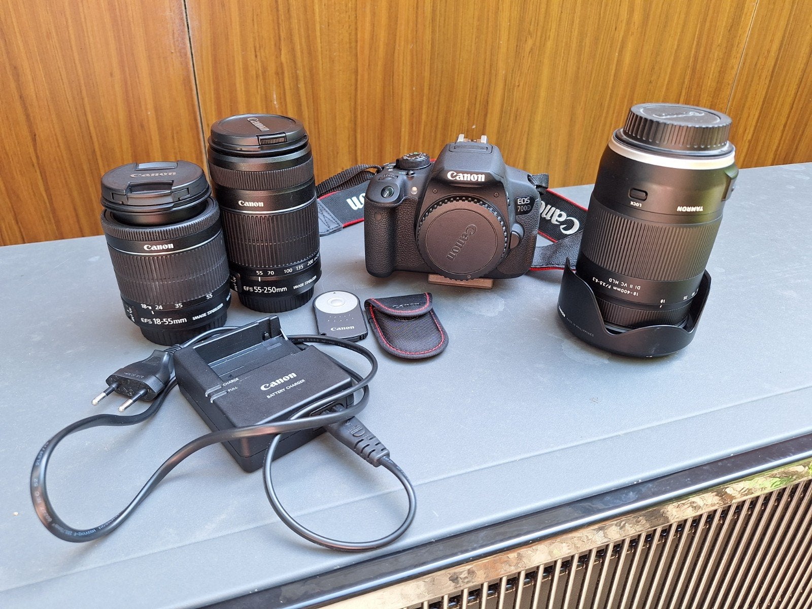 Canon EOS 700D Spiegelreflexcamera met 3 lenzen en access., Ophalen of Verzenden
