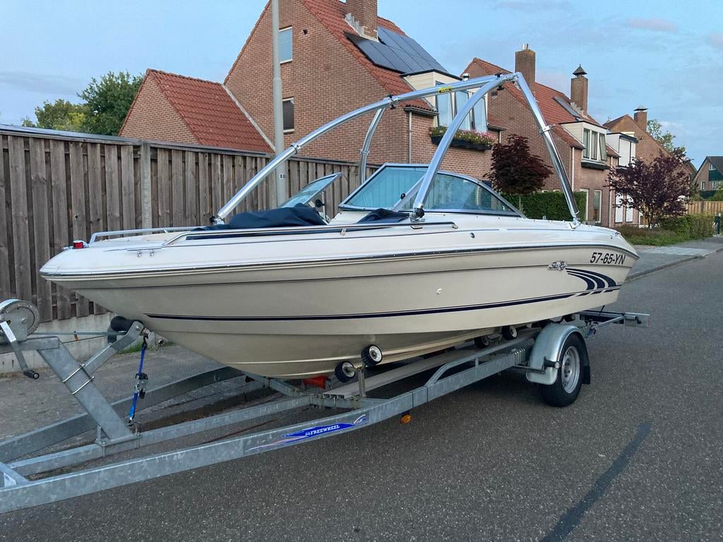 Nette Sea Ray BR185 met trailer, Ophalen, Gebruikt, Binnenboordmotor, 190 pk