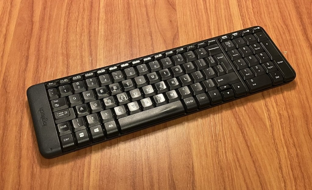 Logitech draadloos toetsenbord K220, Computers en Software, Gebruikt, Verzenden, Logitech, Draadloos