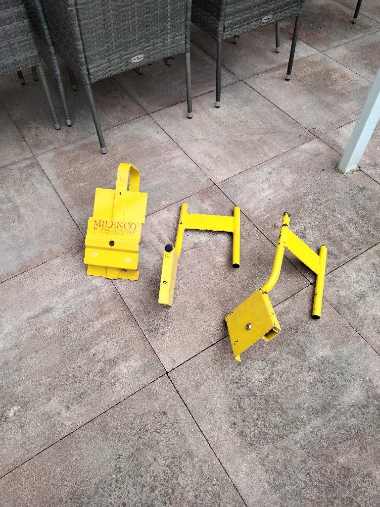 Wielklem voor auto of caravan, Ophalen, Zo goed als nieuw
