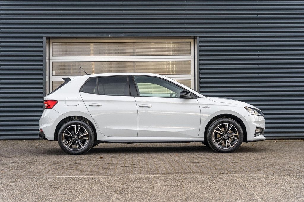 Skoda Fabia 1.0 TSI 115pk DSG Monte Carlo | Voorstoelen Verw, Auto's, Skoda, 12 maanden, Euro 6, Wit, Origineel Nederlands