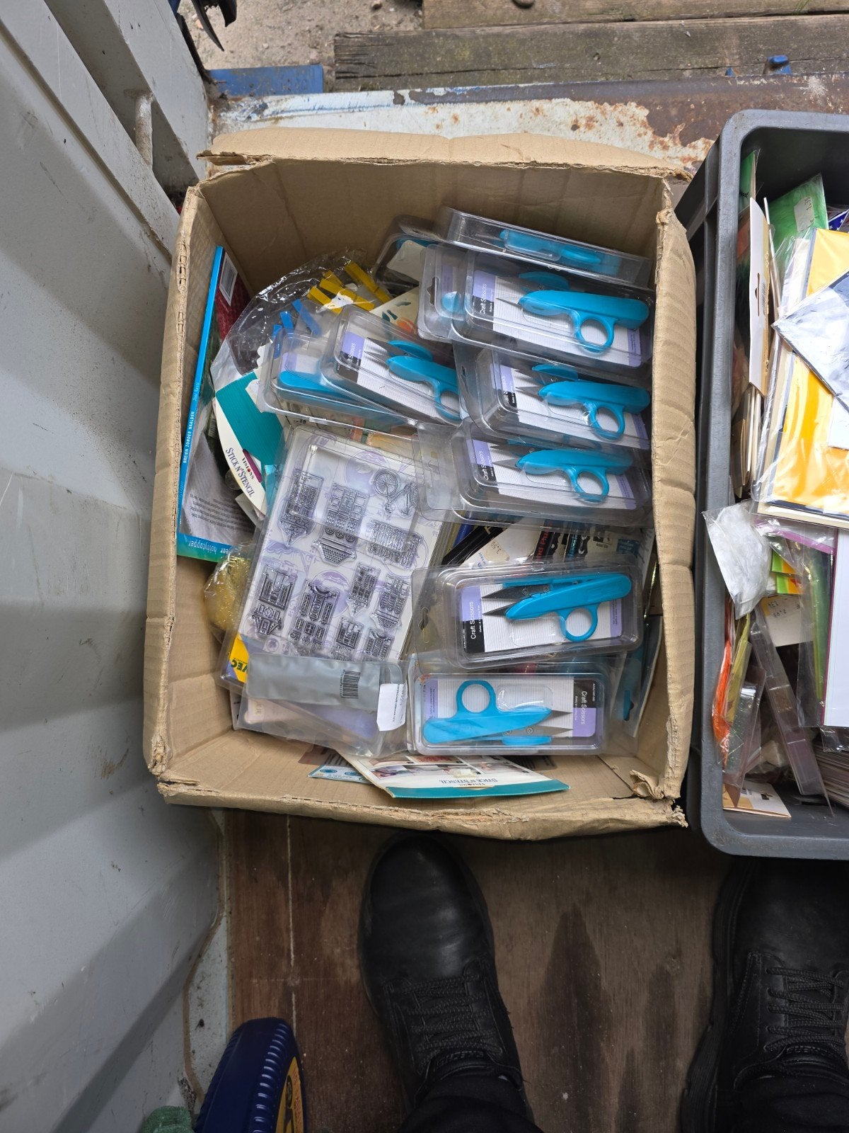 Grote partij knutselmateriaal en gereedschap, Gebruikt, Ophalen of Verzenden, Overige materialen, Herbruikbaar