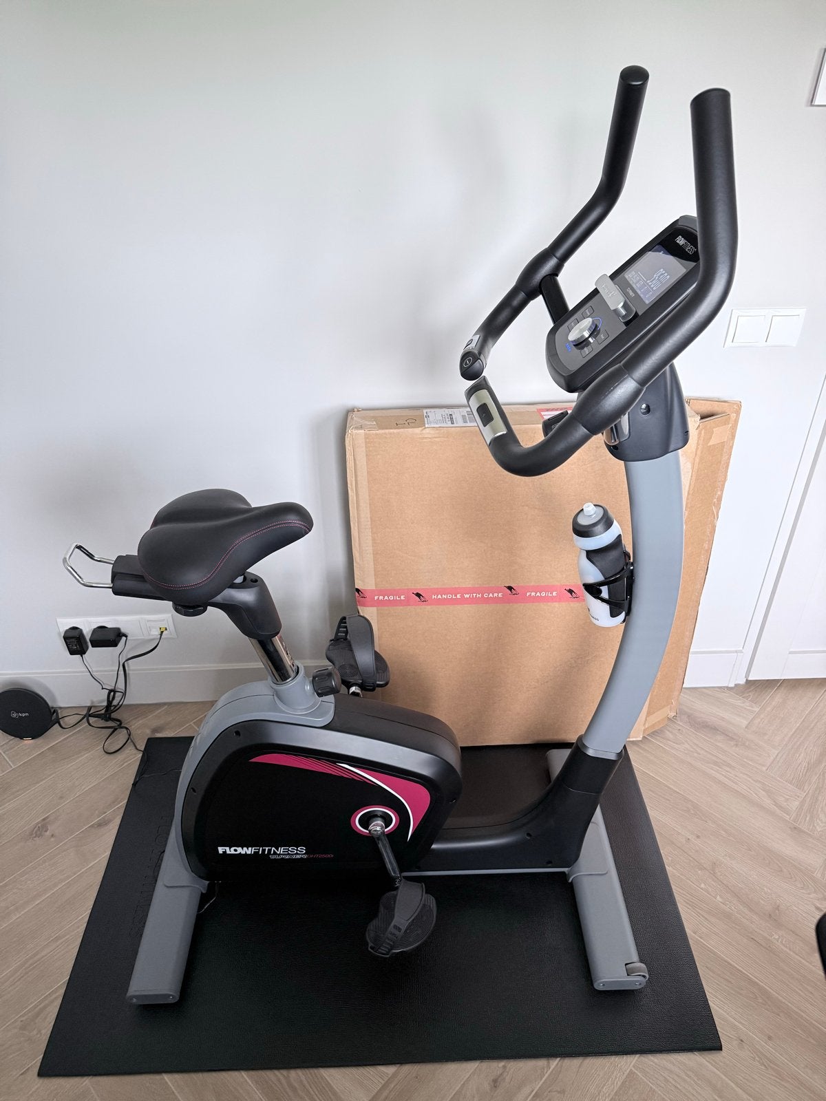 Flow Fitness Turner Hometrainer DHT2500i - Zo goed als nieuw, Ophalen, Zo goed als nieuw, Metaal, Benen