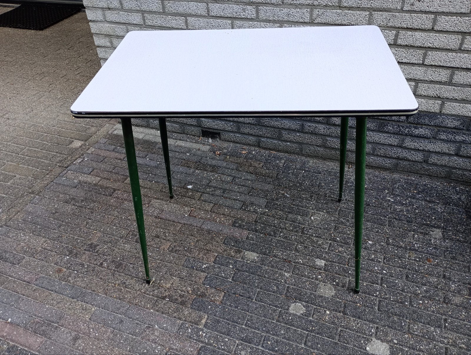 formica tafeltje voor b.v op de camping, Ophalen, Gebruikt, Campingtafel