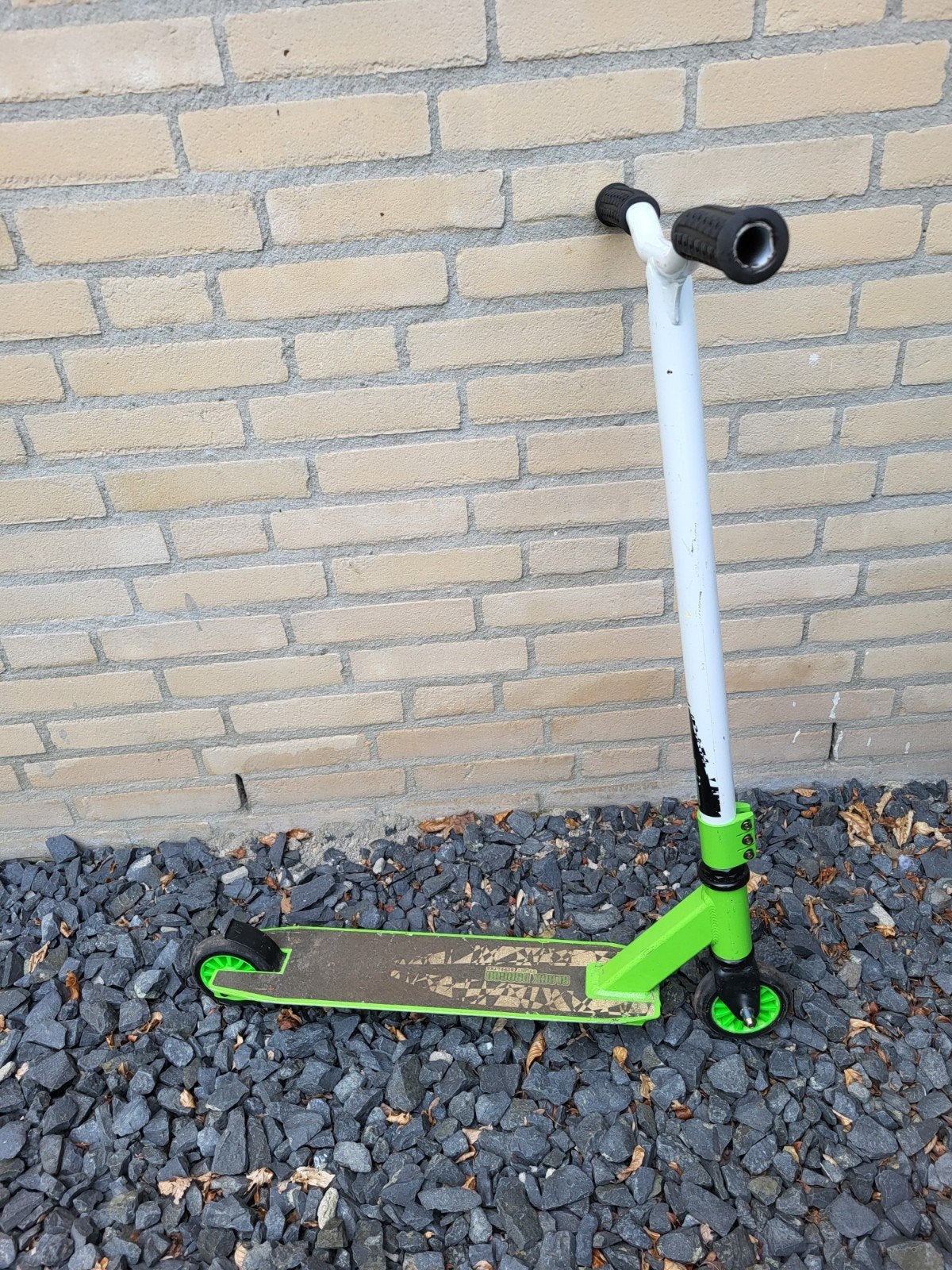 Black Dragon stuntstep, Fietsen en Brommers, Steps, Gebruikt, Overige typen, Ophalen