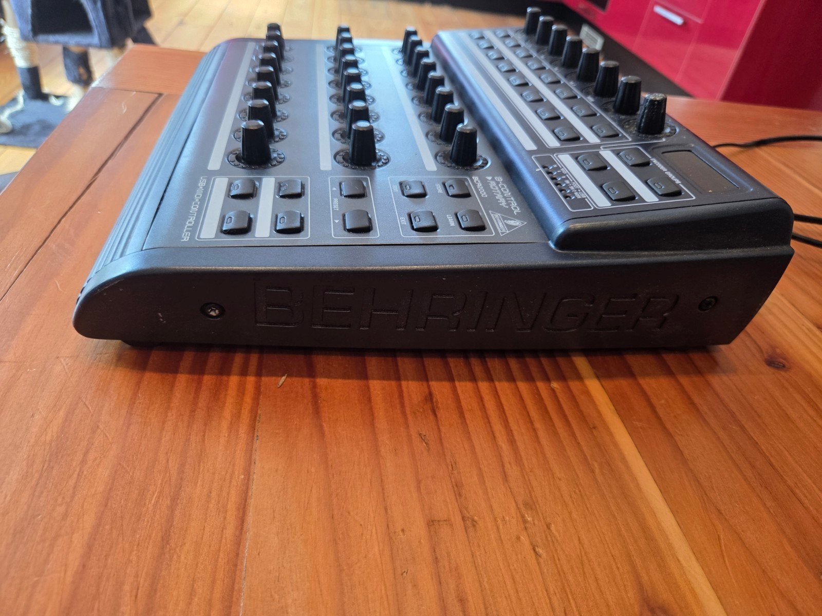 Behringer B-Control BCF2000 MIDI/USB Controller, Ophalen of Verzenden, Gebruikt, 20 kanalen of meer