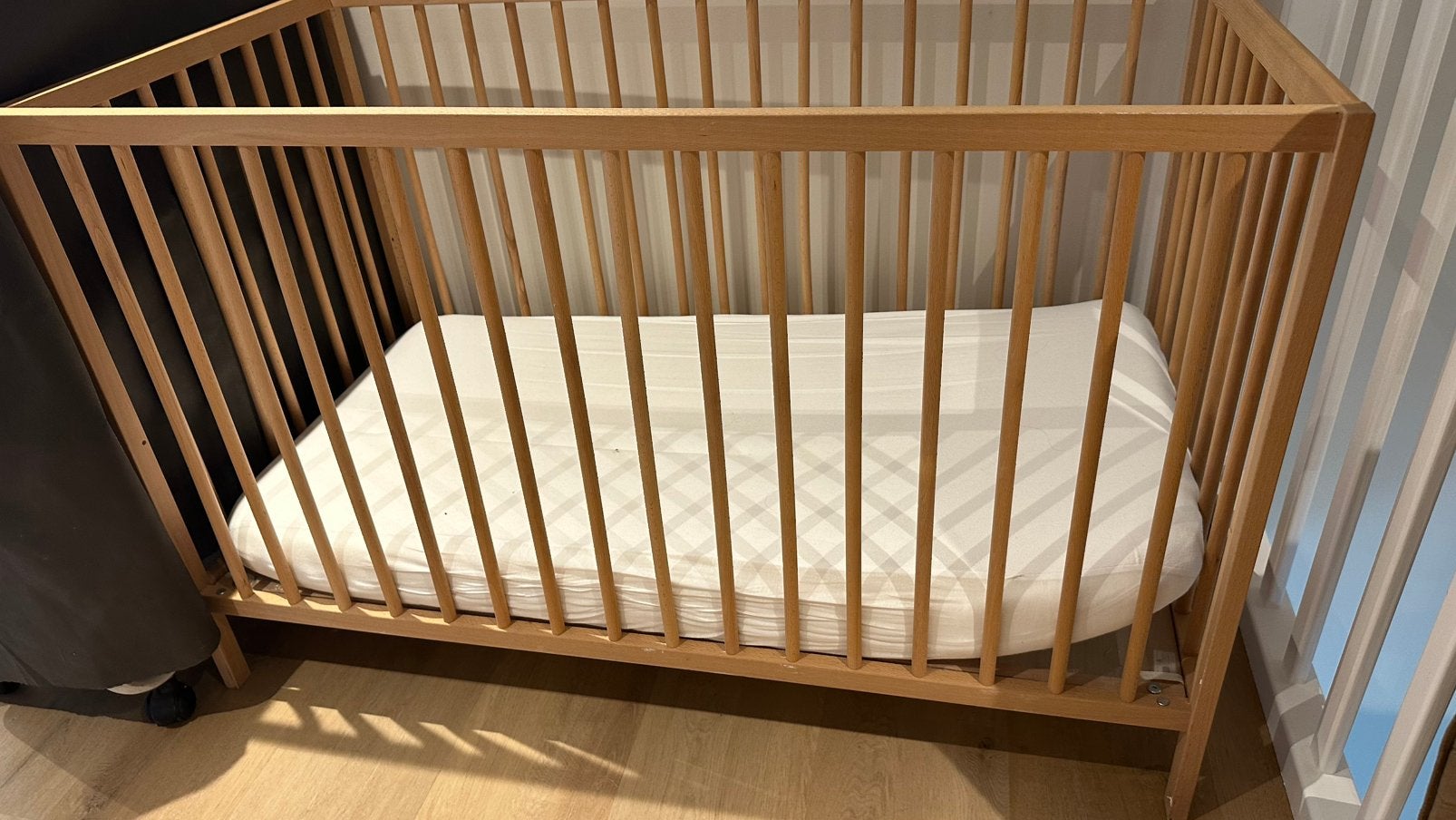 Ledikant ikea, Kinderen en Baby's, Babywiegjes en Ledikanten, Ophalen, Zo goed als nieuw, Ledikant