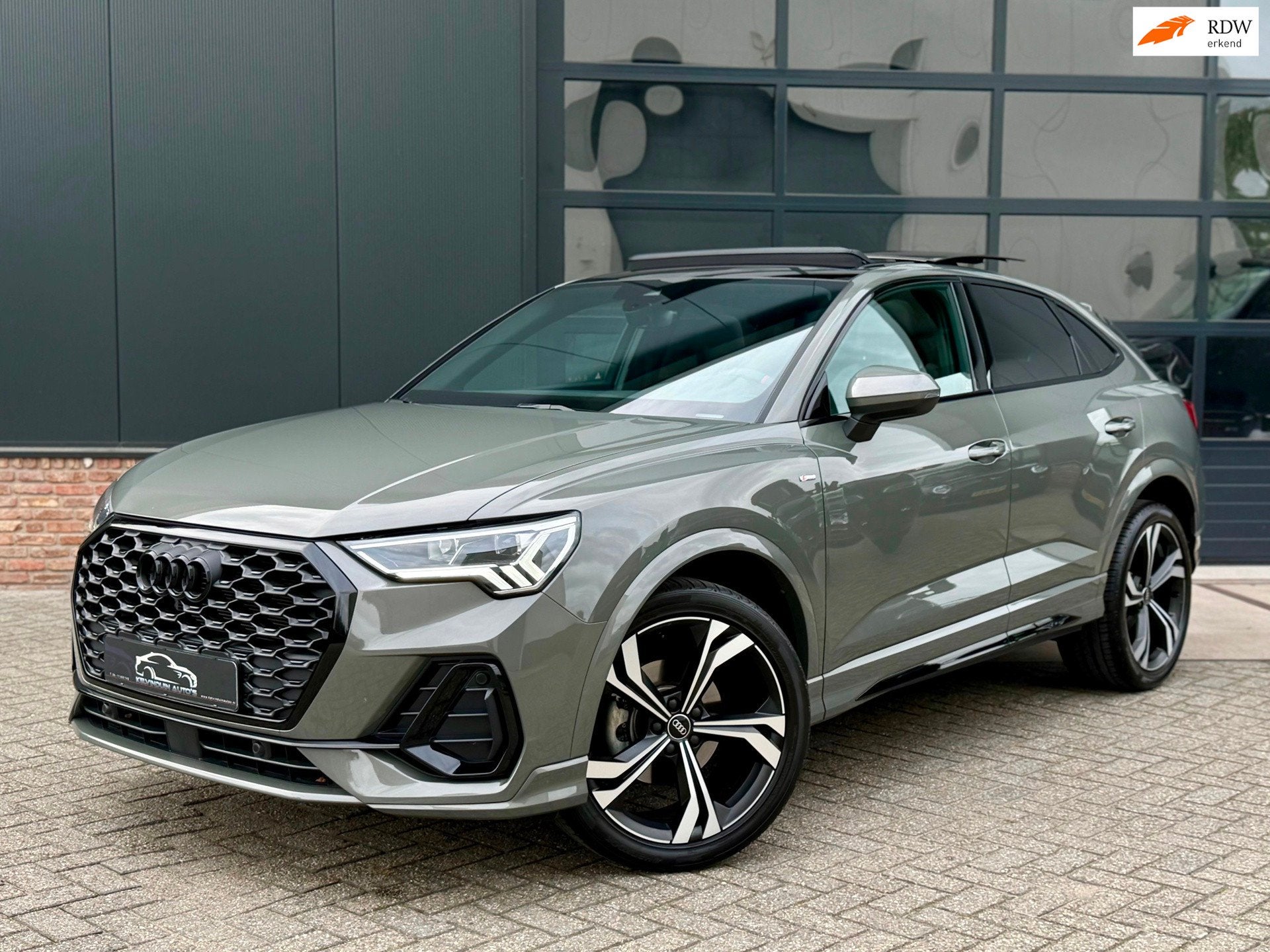 Audi Q3 SPORTBACK 35 TFSI S-Line 150 pk Blackstyle/pano/Came