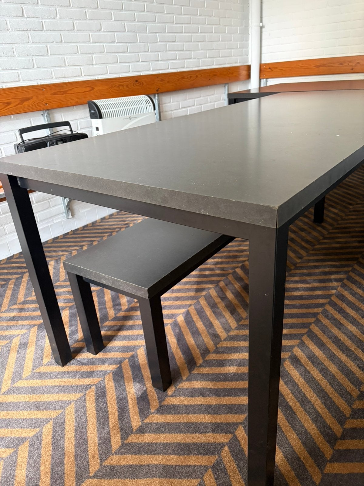 Gratis ophalen. Tafel met bankje, Ophalen, Gebruikt, 100 tot 150 cm, 50 tot 100 cm