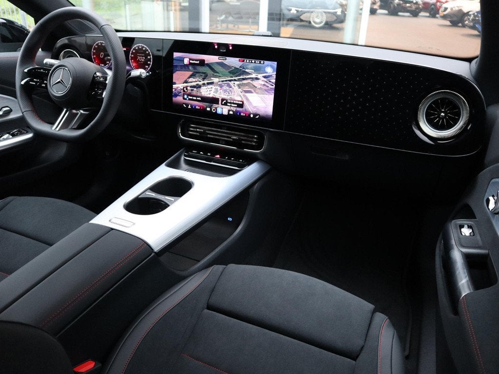Mercedes-Benz CLA-klasse 250+ Launch Edition 85.5 kWh, Auto's, CLA, Achterwielaandrijving, Zwart, 743 km