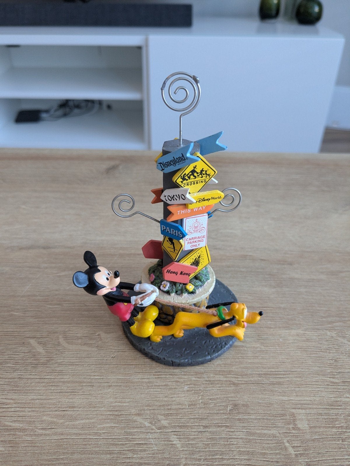 Disney beeldje/fotohouder Mickey & Pluto Disneyland, Ophalen of Verzenden, Mickey Mouse, Zo goed als nieuw, Beeldje of Figuurtje
