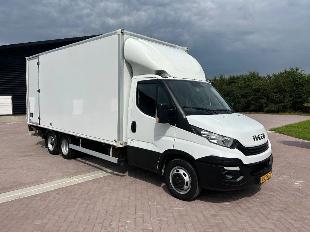 Iveco Daily 35C16 EURO 6 clixtar met laadklep 750 kg N1, Auto's, Gebruikt, Euro 6, Wit, Centrale vergrendeling