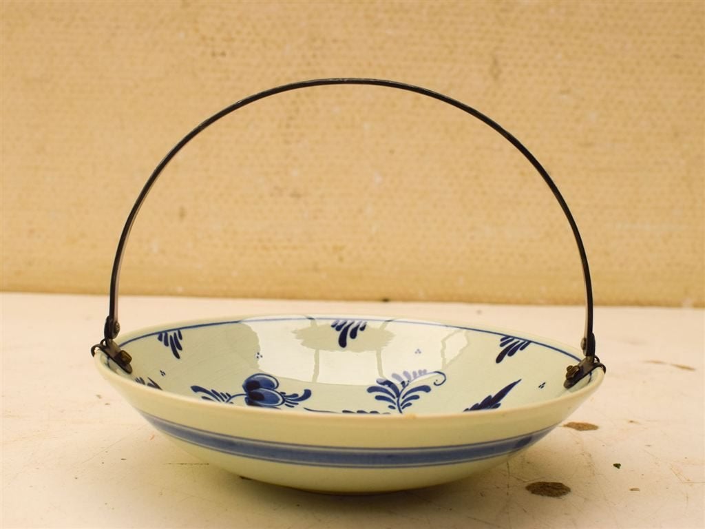 Delft BonBon schaaltje 52056, Ophalen of Verzenden, Gebruikt, Aardewerk, Bord(en)