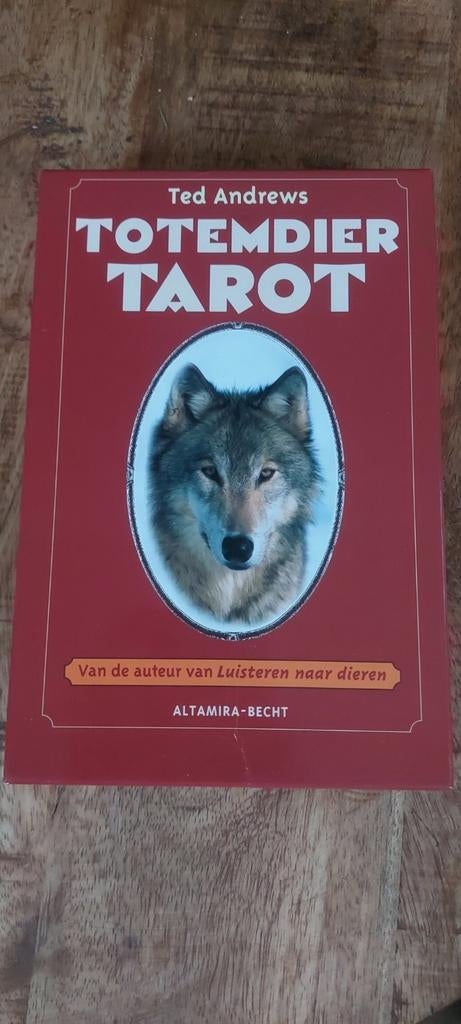 Totemdier Tarot - Ted Andrews (Boek en Kaarten), Boeken, Ophalen of Verzenden