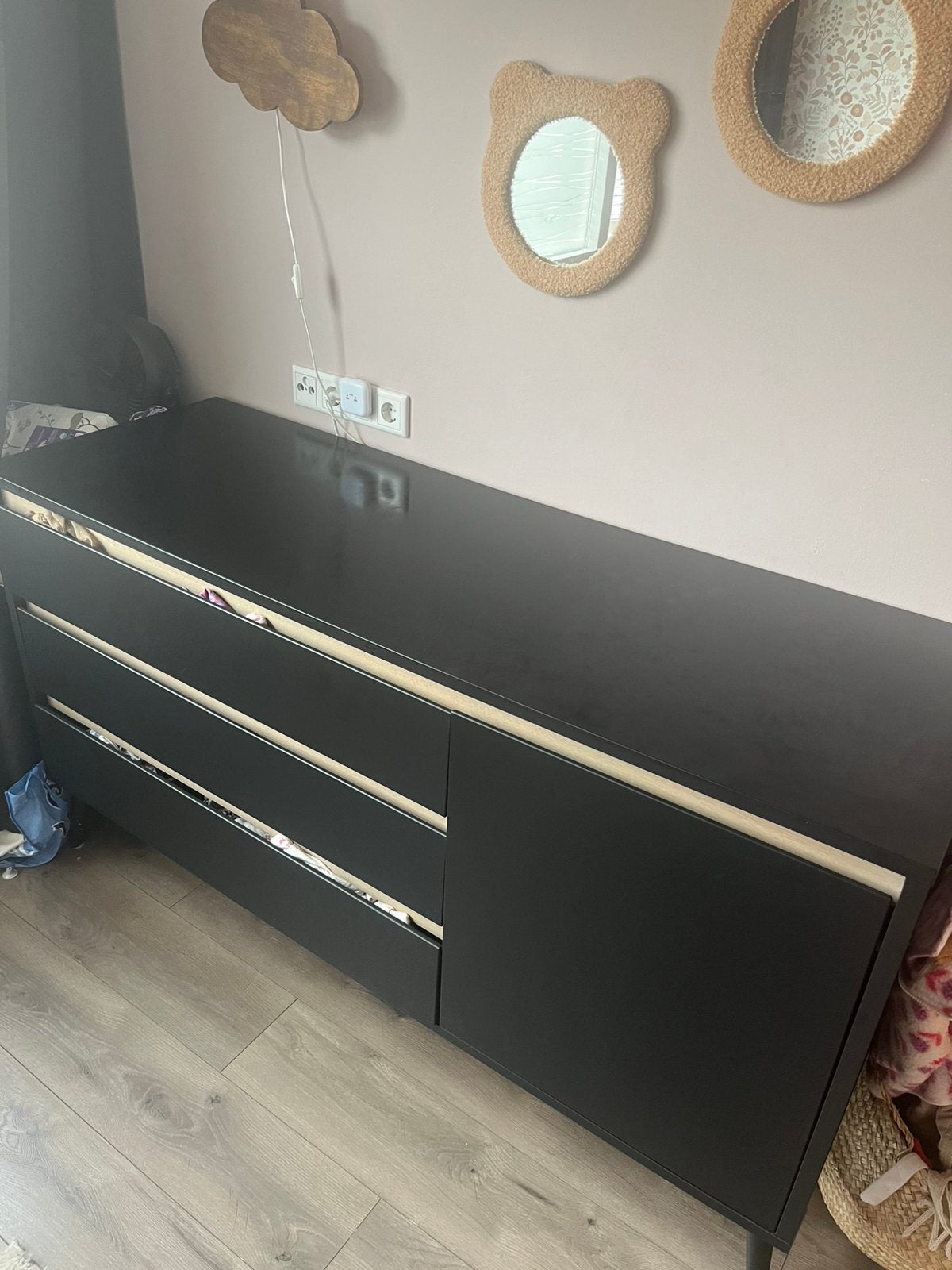 Commode zwart/hout 2 jaar oud 160cm EUROPE BABY STERRE, Ophalen, Gebruikt, 50 tot 70 cm, 100 cm of meer